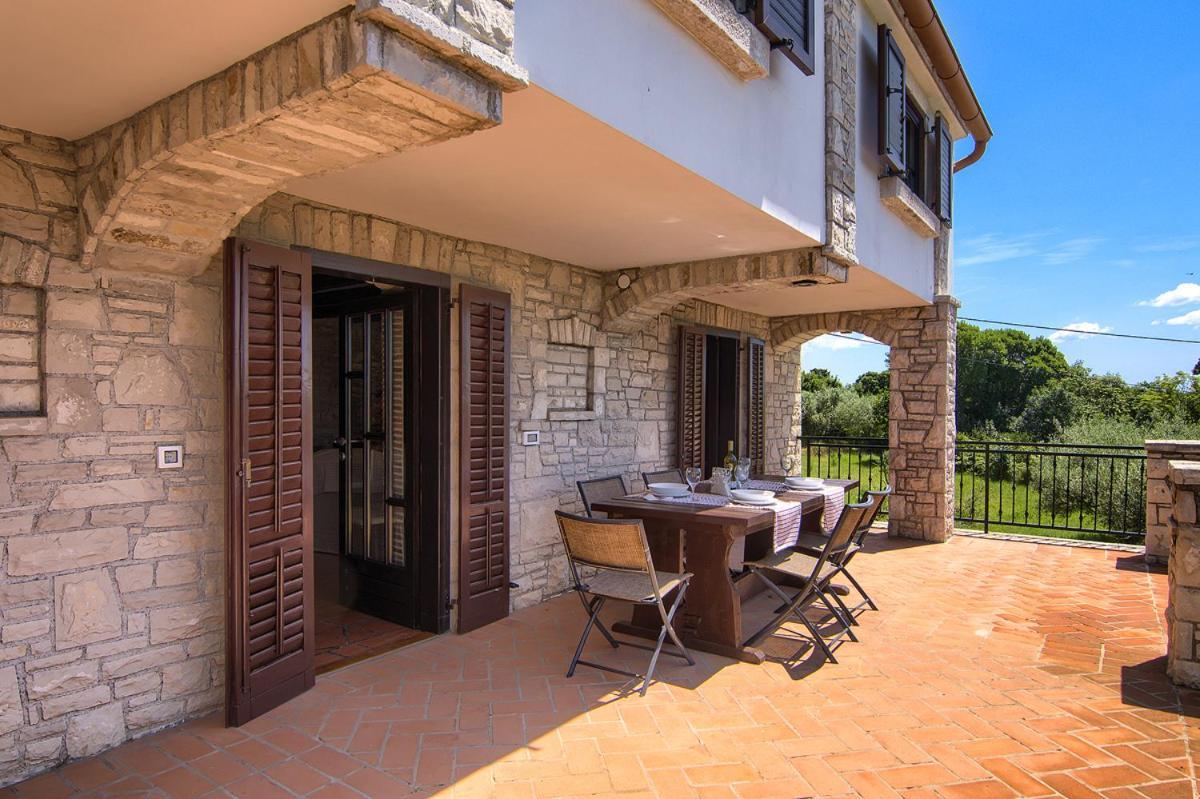 Holiday Home Kukurin Bale Exterior photo